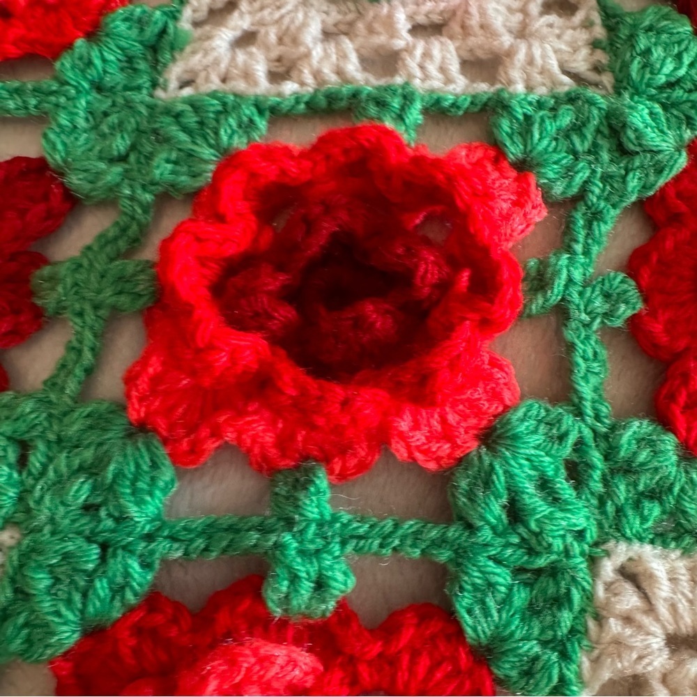 Vintage King Size Cottagecore Boho Square 3-D Roses Crocheted Blanket 96” x 96” - Picture 6 of 12